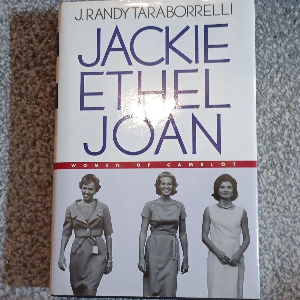 🤠Jackie, Ethel, Joan The Women of Camelot Warner Books Large Print Edition Book